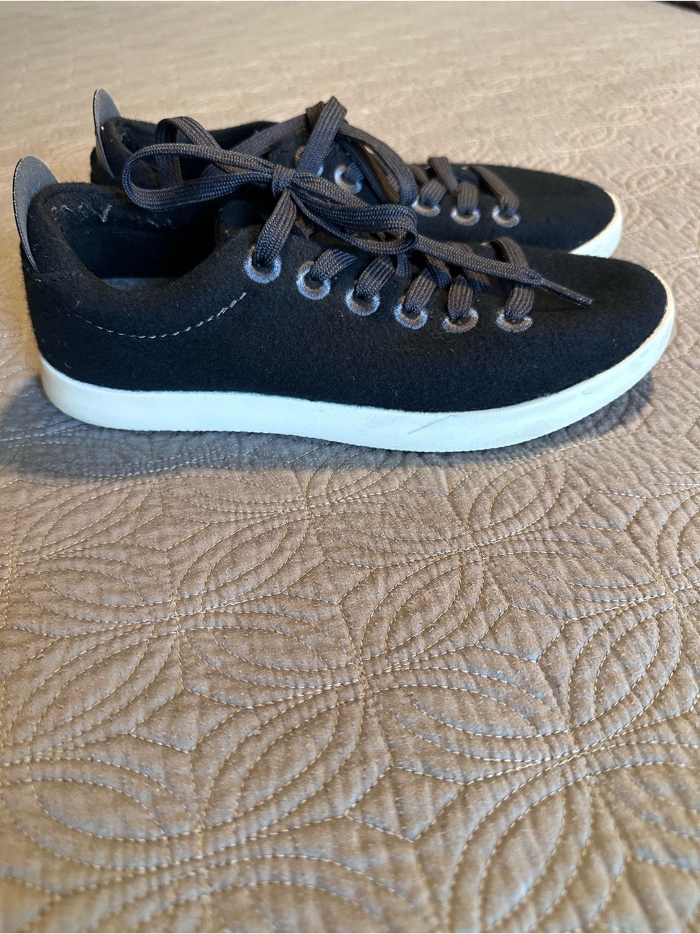 allbirds Women's Black Low-Top Wool Sneakers with White Sole